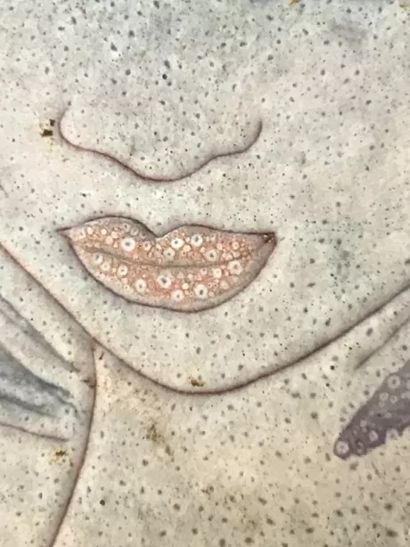 Set Sierborden Jean Cocteau  Madeleine Jolly Deze sierborden van Jean Cocteau hebben fraaie handgeschilderde gezichten uit ca. 1960.