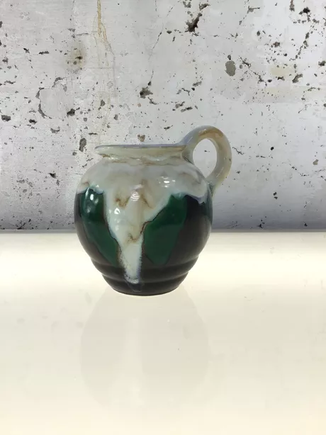 Regina Gouda Holland, nr 617 Decor Arcadia. Groen-zwart.